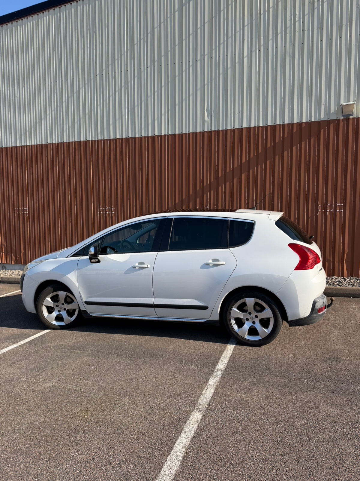 Peugeot 3008 2.0 HDi FAP Manuell 2011, bild 2/6