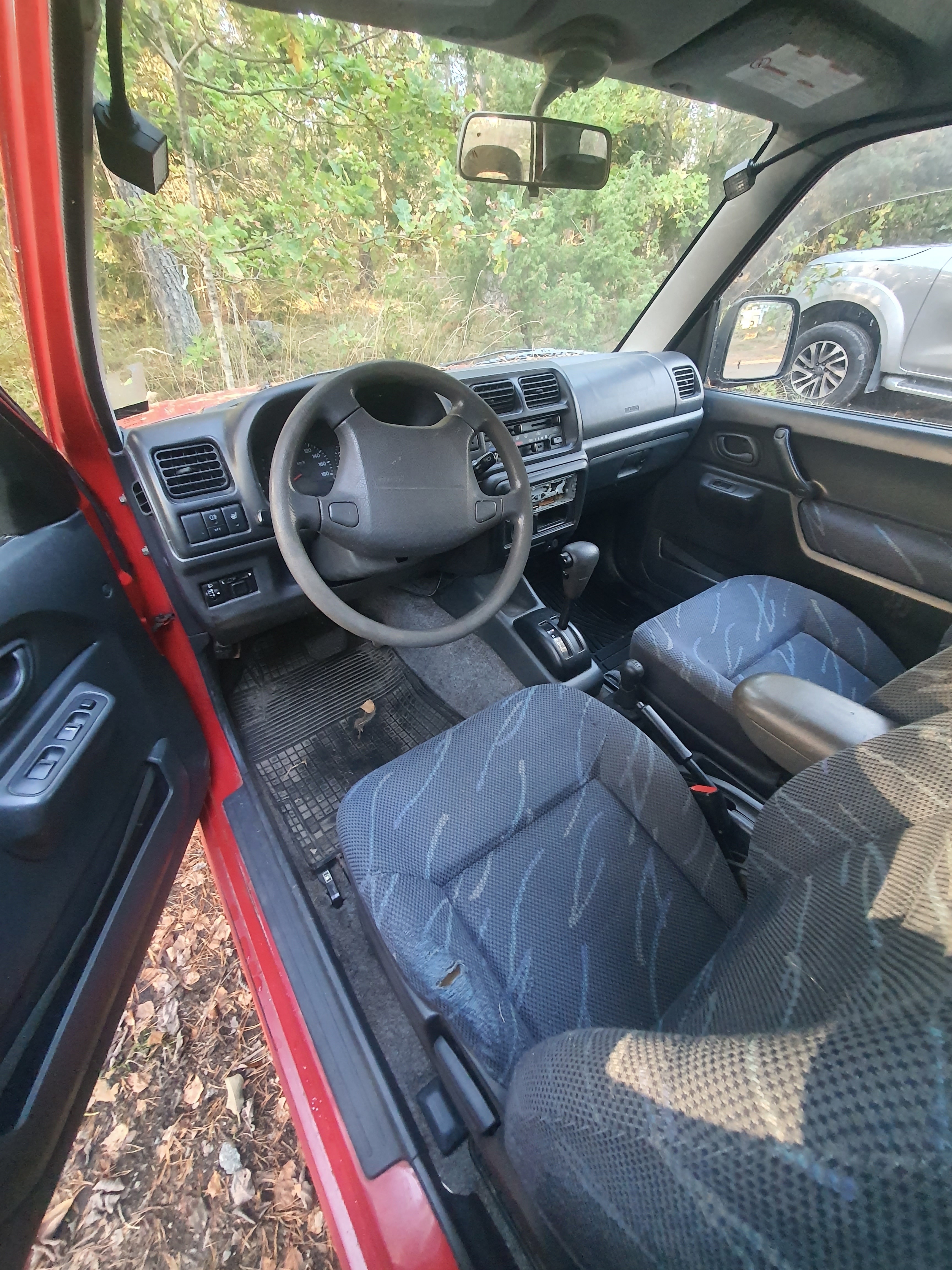 Suzuki Jimny 2002, kuva 6/8
