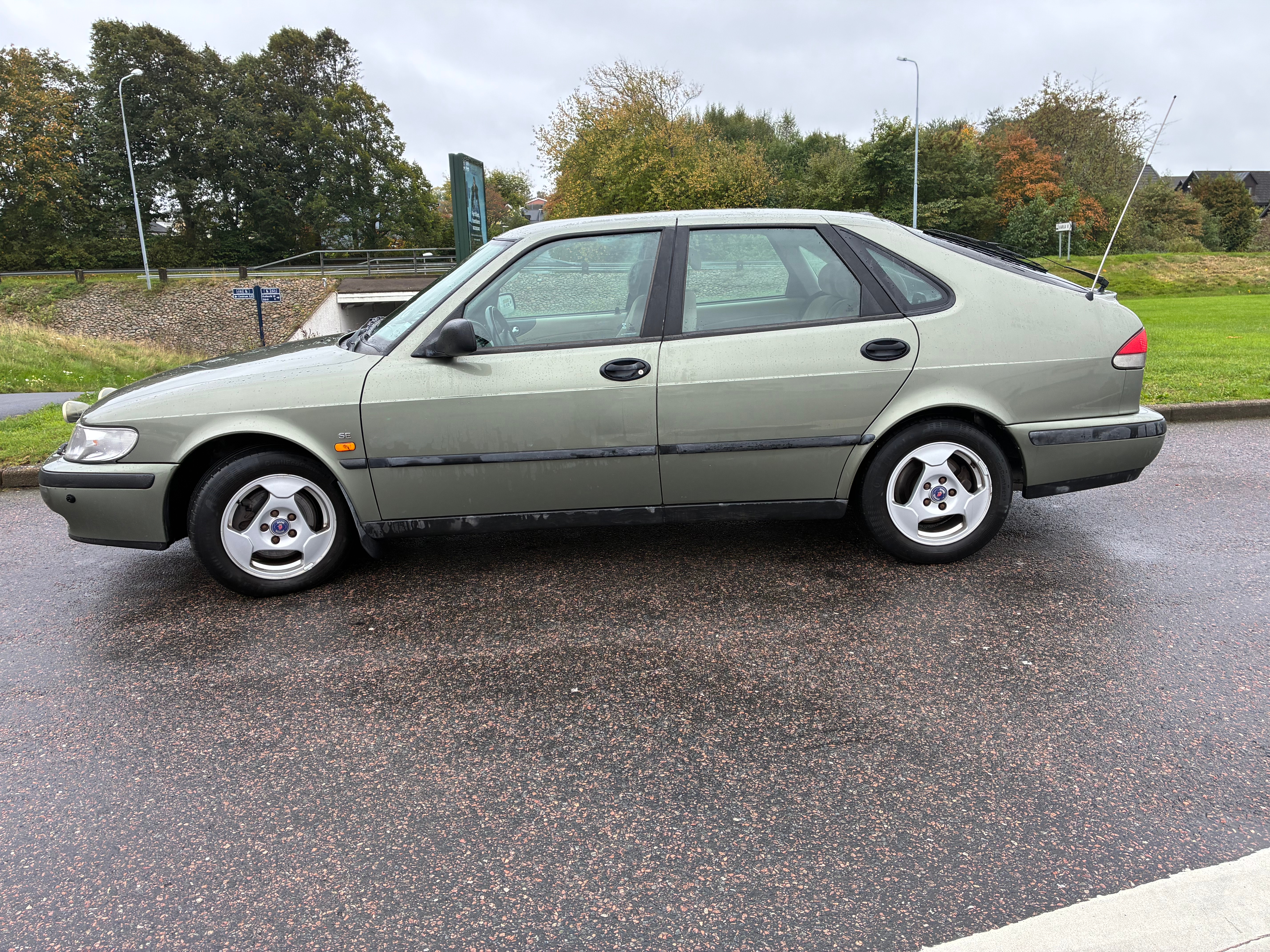 Saab 9-3 5-dörrar 2.0 Automatisk 1999, photo 3/4