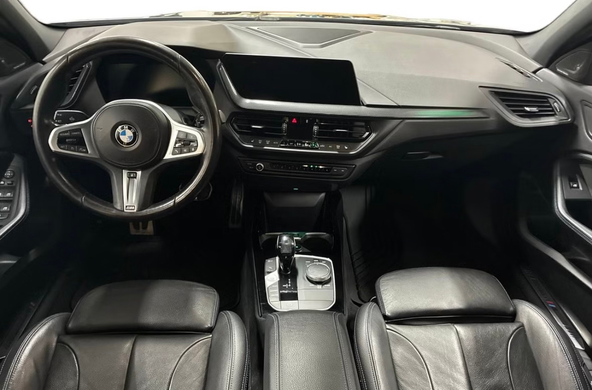 BMW 118 i Steptronic 2020, kuva 7/9