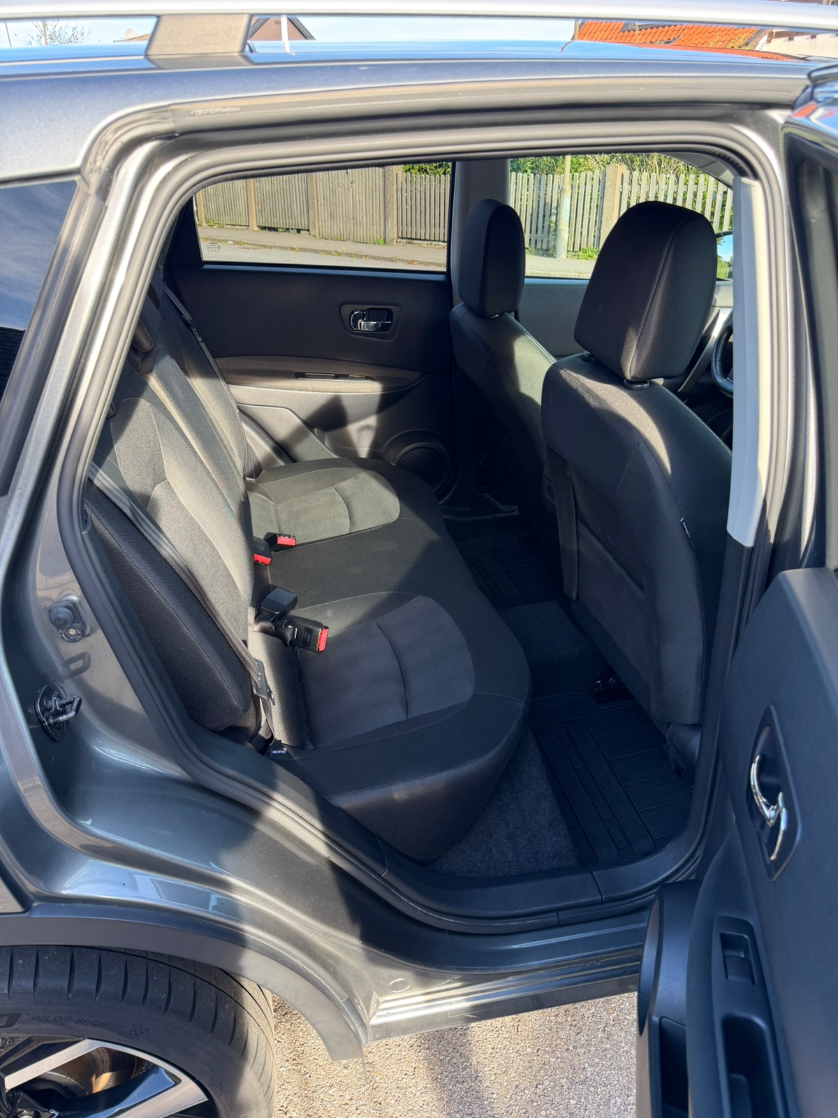Nissan Qashqai 1.6 dCi Manuell 2012, photo 7/10