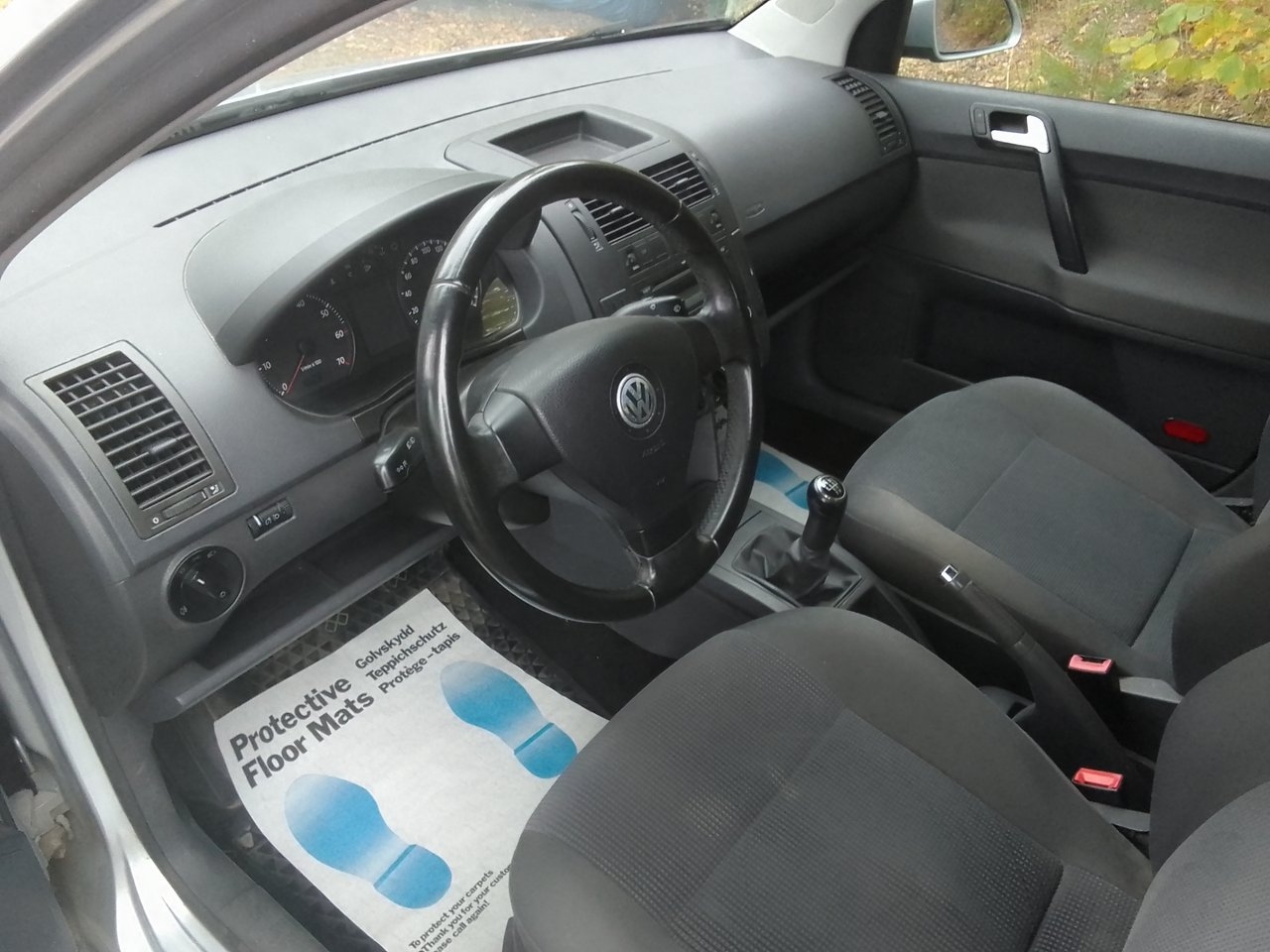 Volkswagen Polo 2008, kuva 4/6