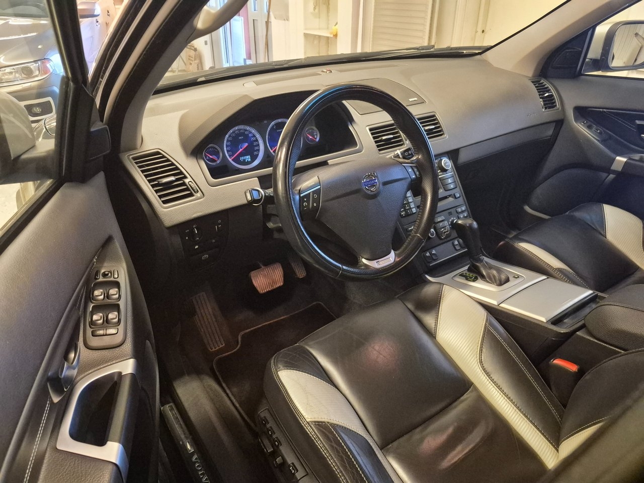 Volvo XC90 2014, kuva 7/10