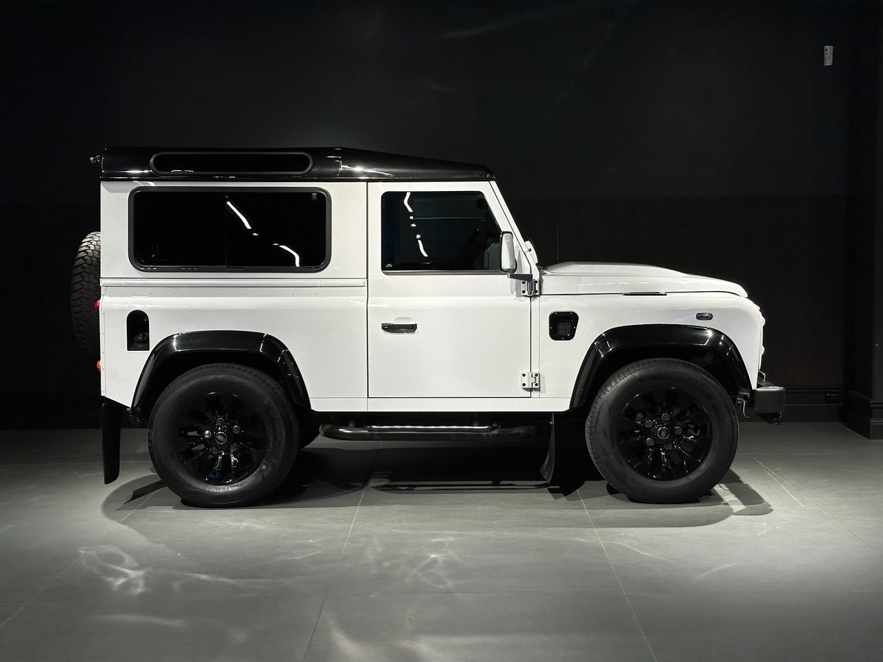 Land Rover Defender 2015, bild 4/10