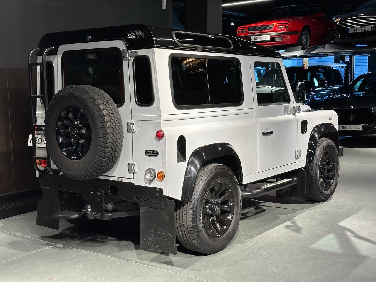 Land Rover Defender 2015, bild 3/10