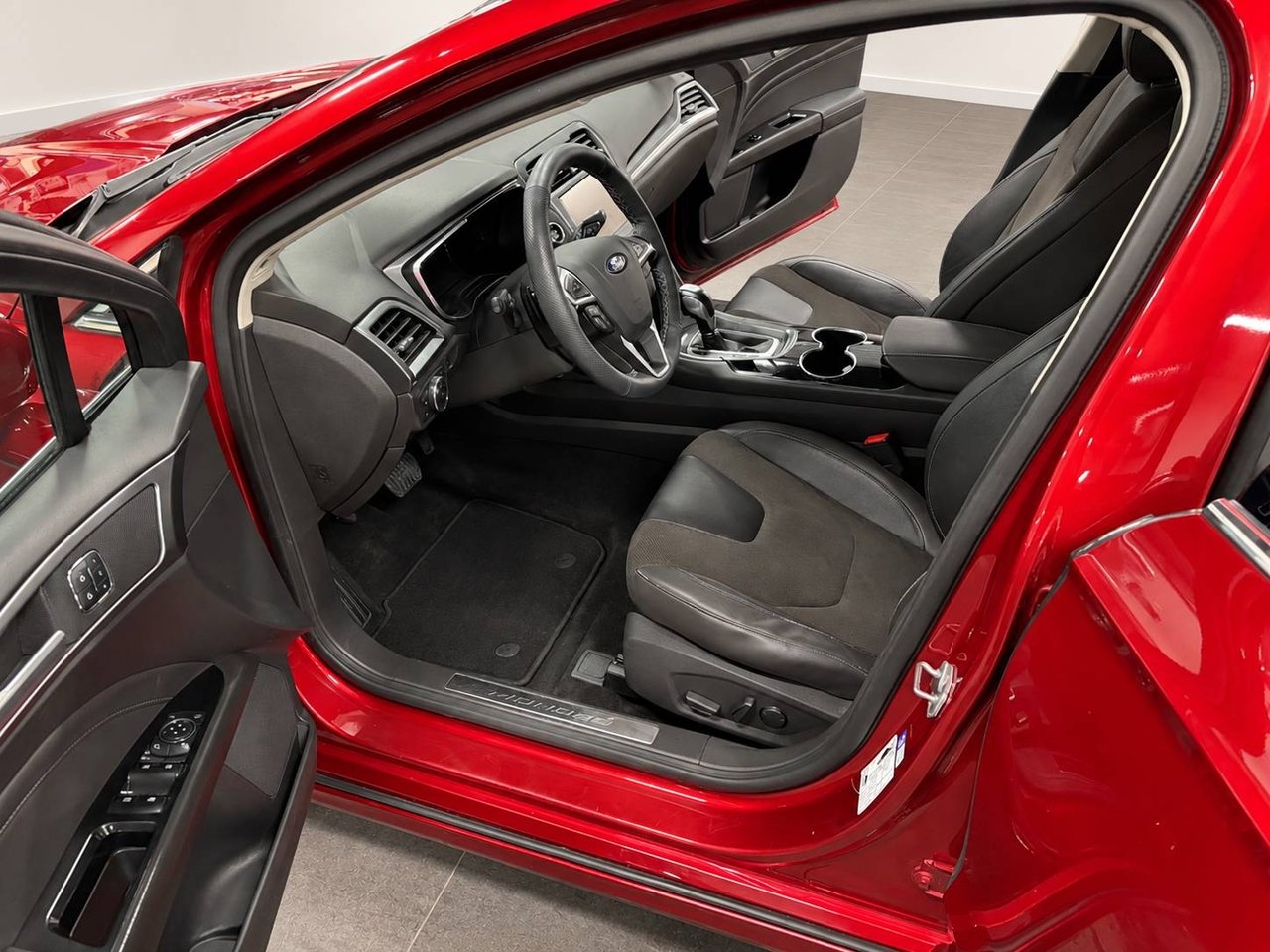 Ford Mondeo 2015, bild 7/10