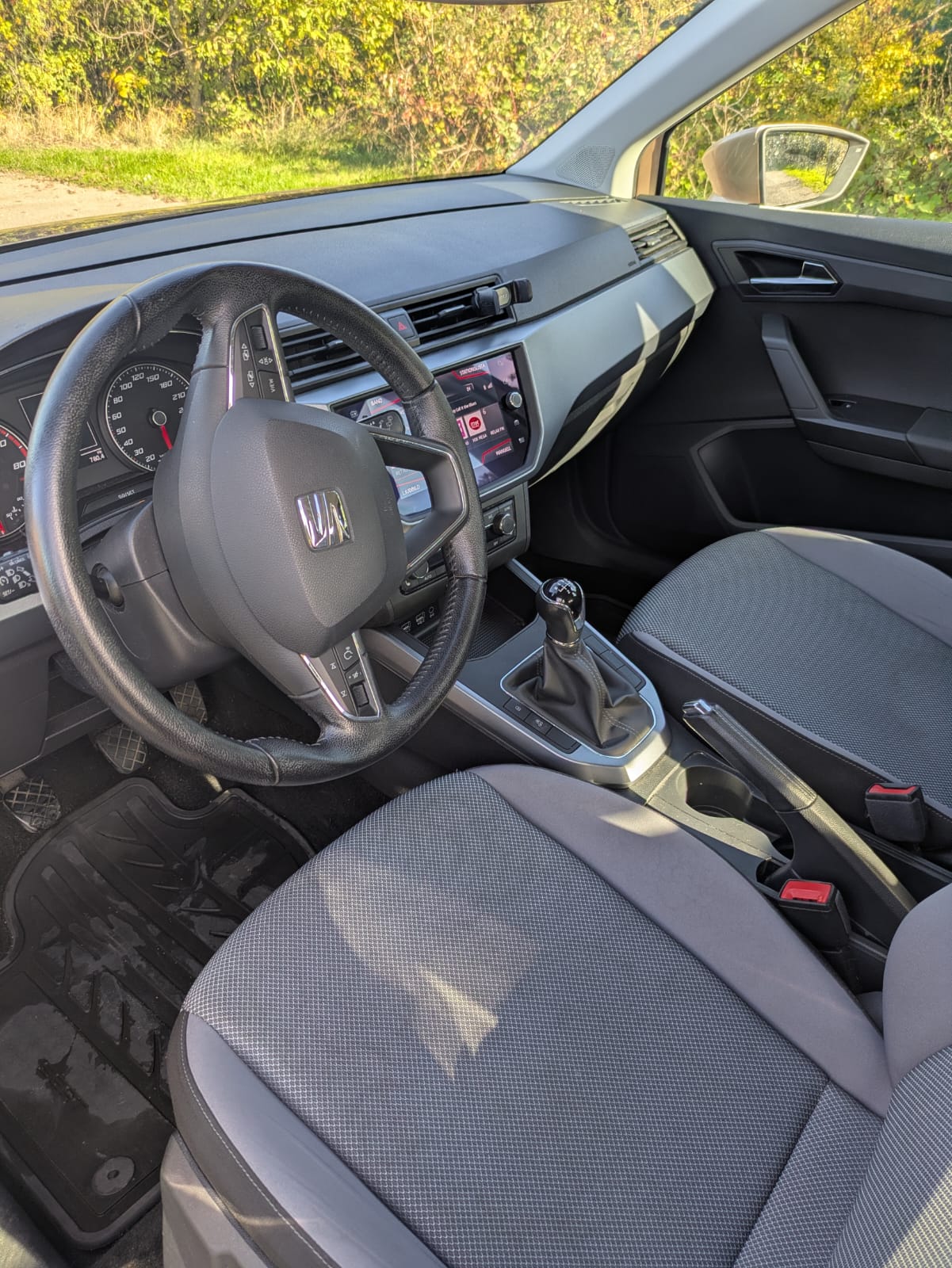 Seat Arona 1.0 TSI Manuell 2018, kuva 5/6