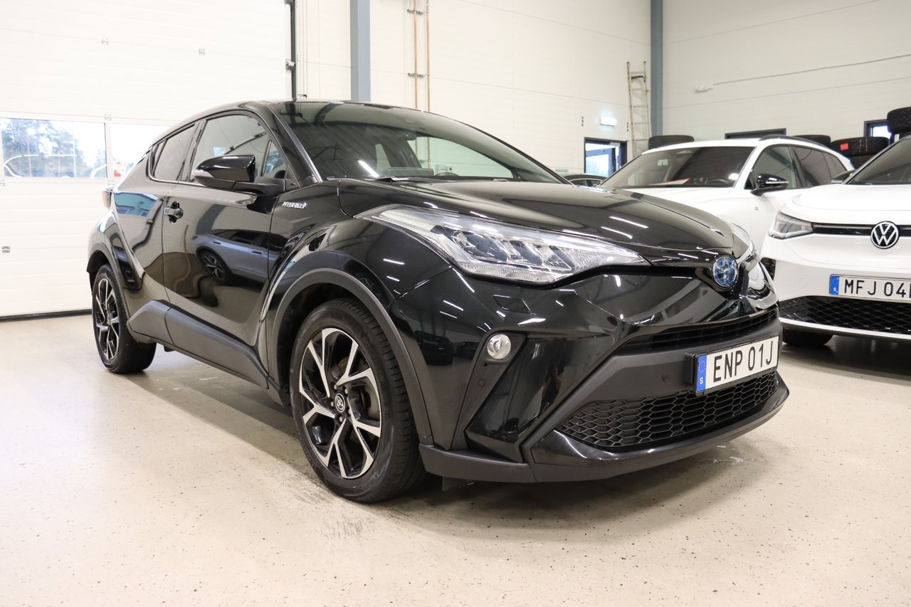 Toyota C-HR 2020, photo 2/10