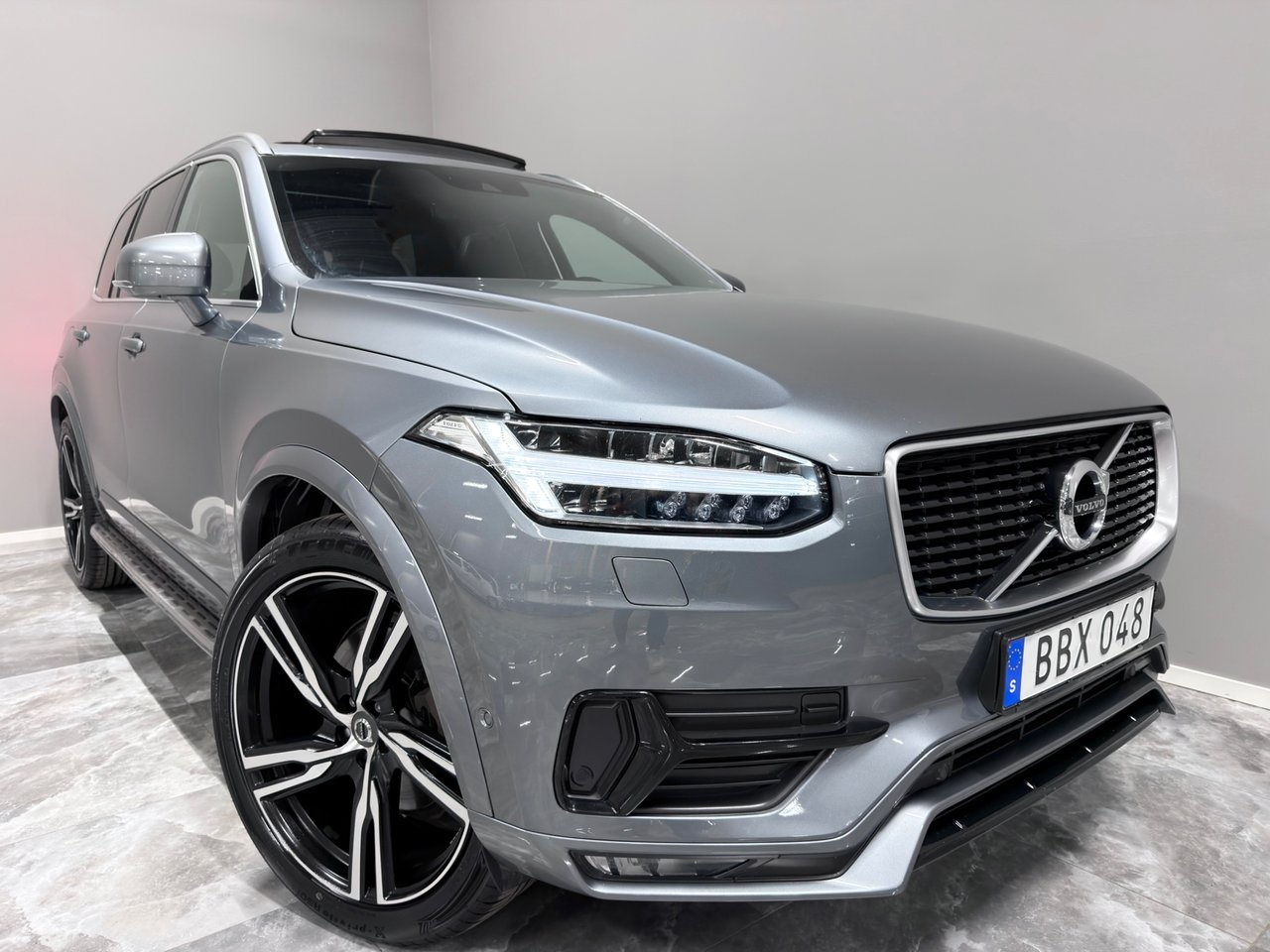 Volvo XC90 D5 R Design 2016, bild 2/36