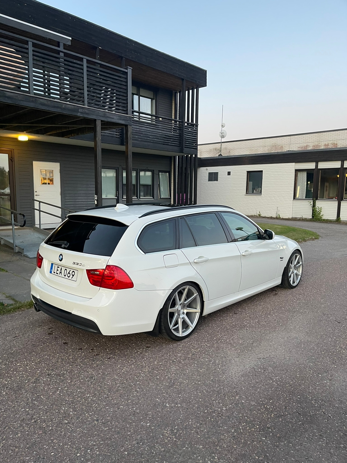 BMW 330 d xDrive Touring Automatisk 2011, bild 3/10