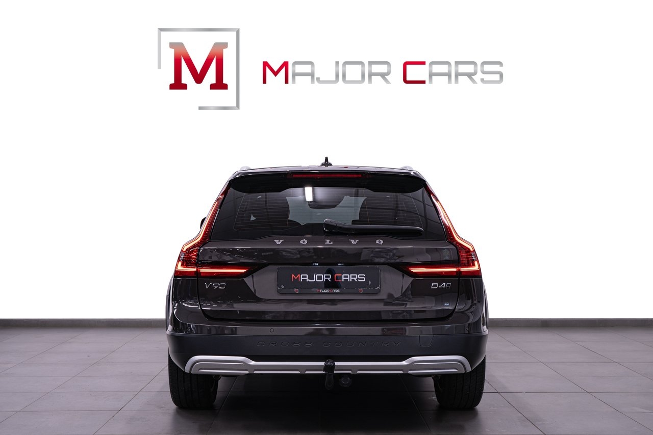 Volvo V90 Cross Country 2021, photo 5/10