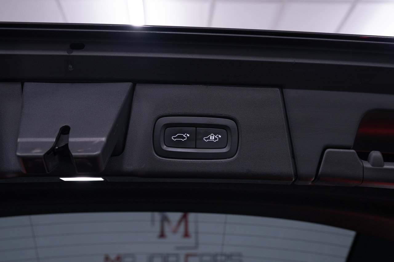 Volvo V90 Cross Country 2021, photo 7/10