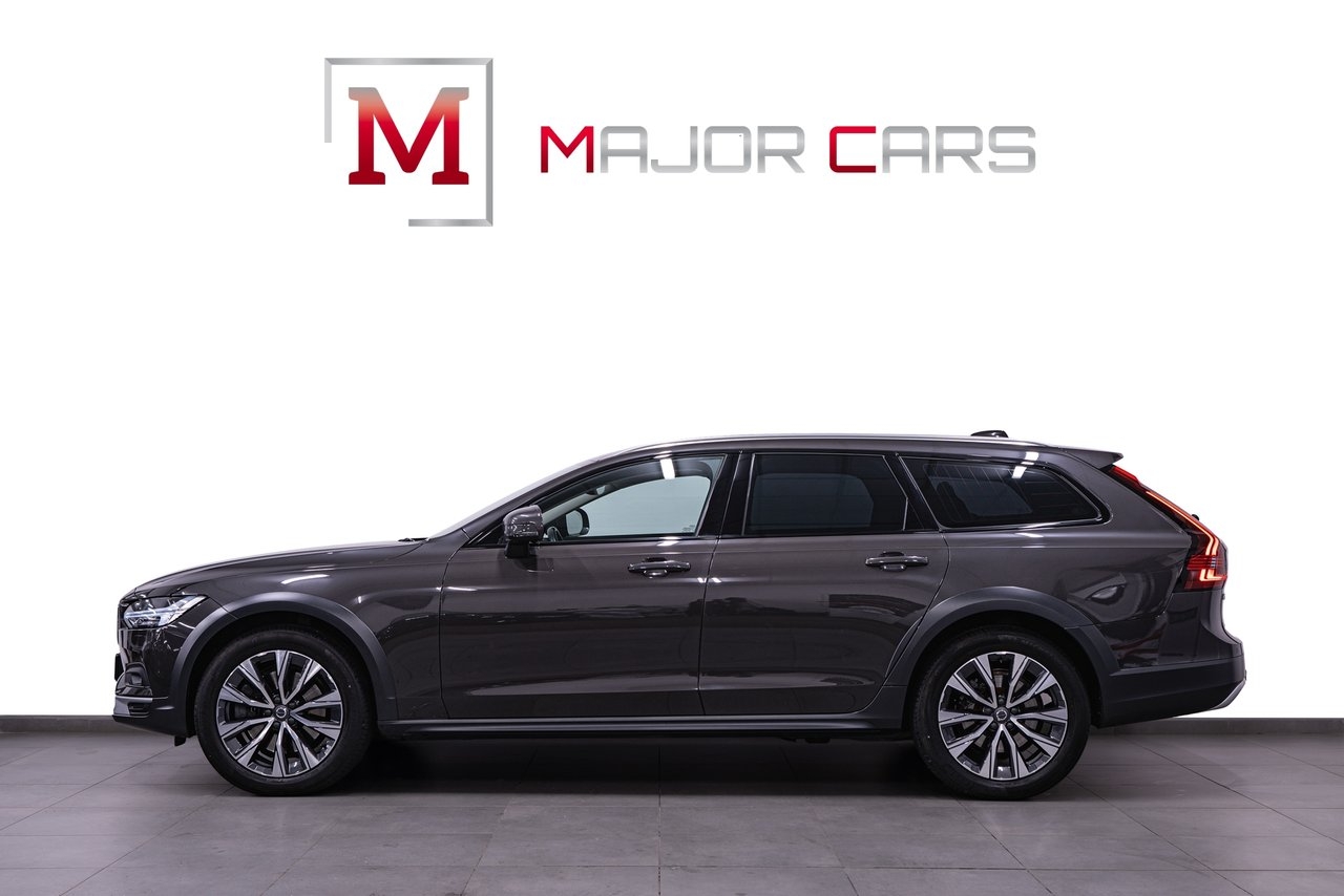 Volvo V90 Cross Country 2021, photo 3/10