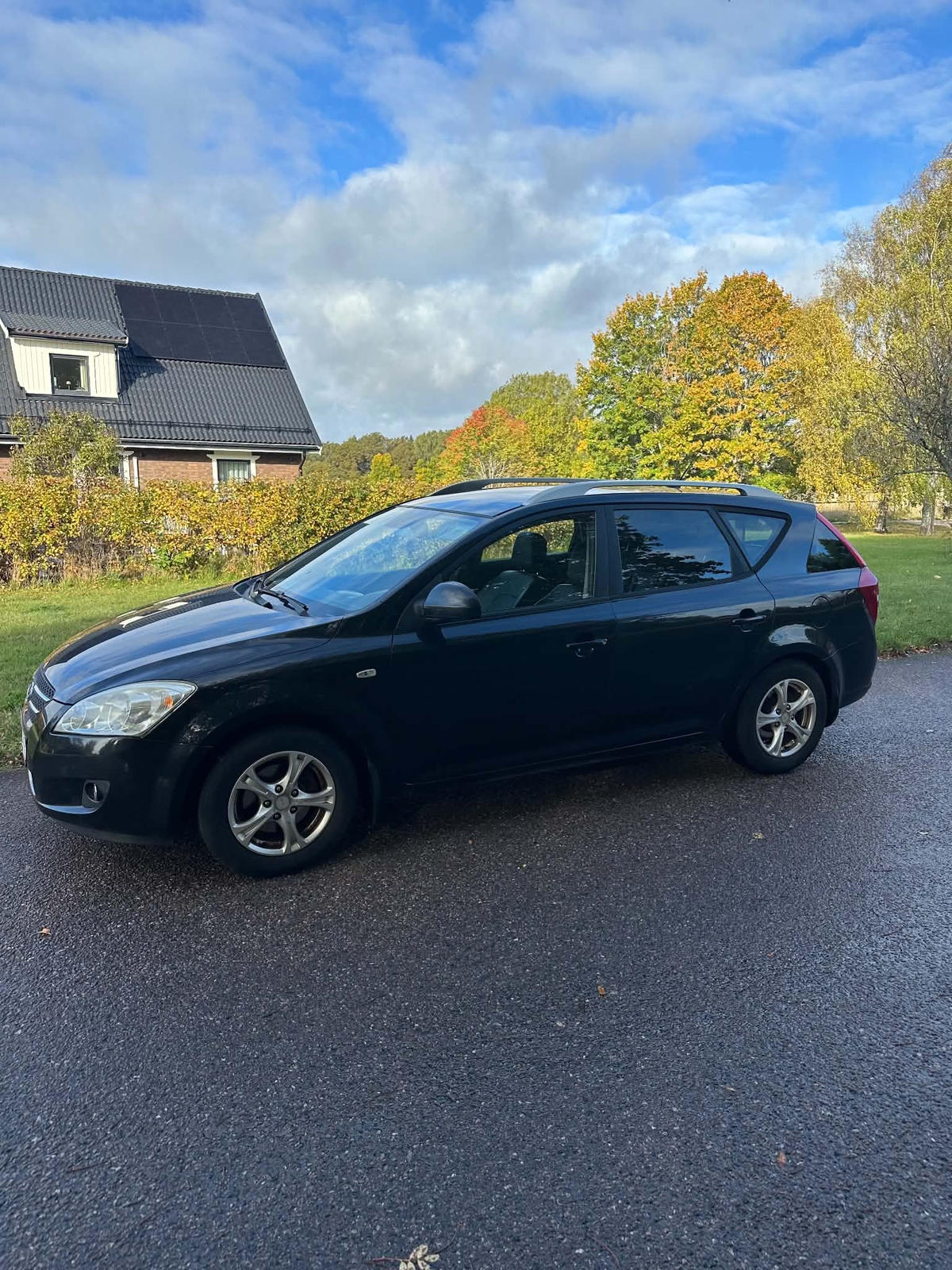 Kia Ceed _sw 1.6 CRDi Automatisk 2010, kuva 2/7