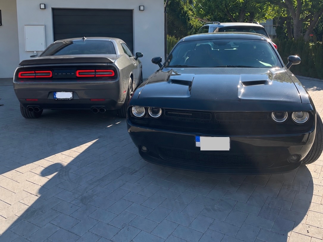 Dodge Challenger