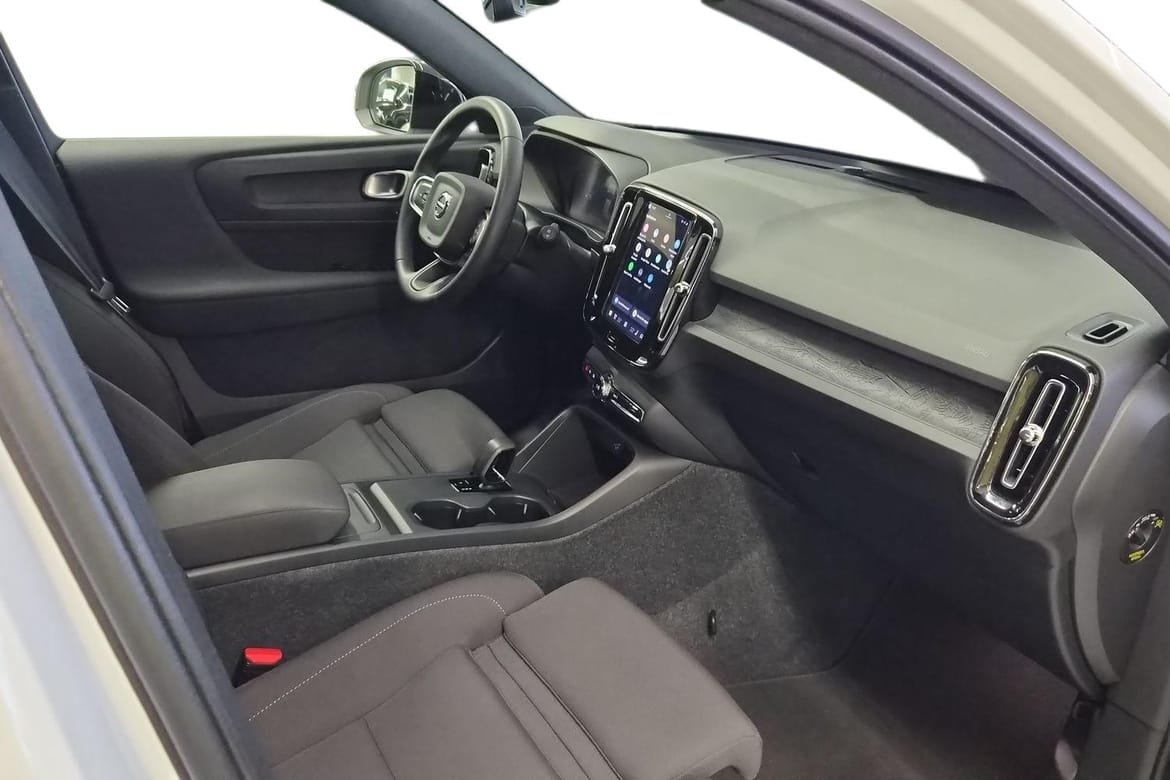 Volvo EX40 2026, kuva 7/10