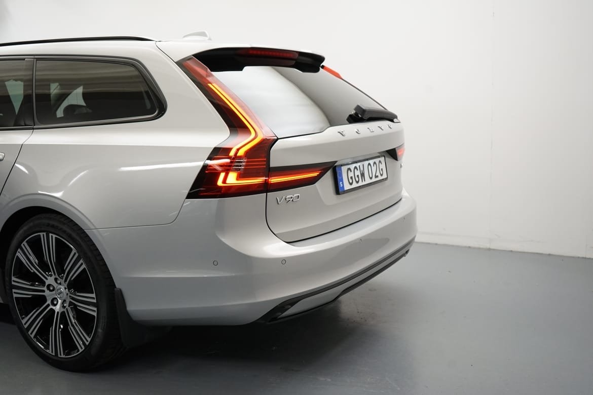 Volvo V90 2025, photo 3/10