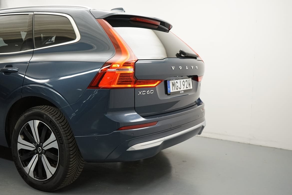Volvo XC60 2024, photo 3/10