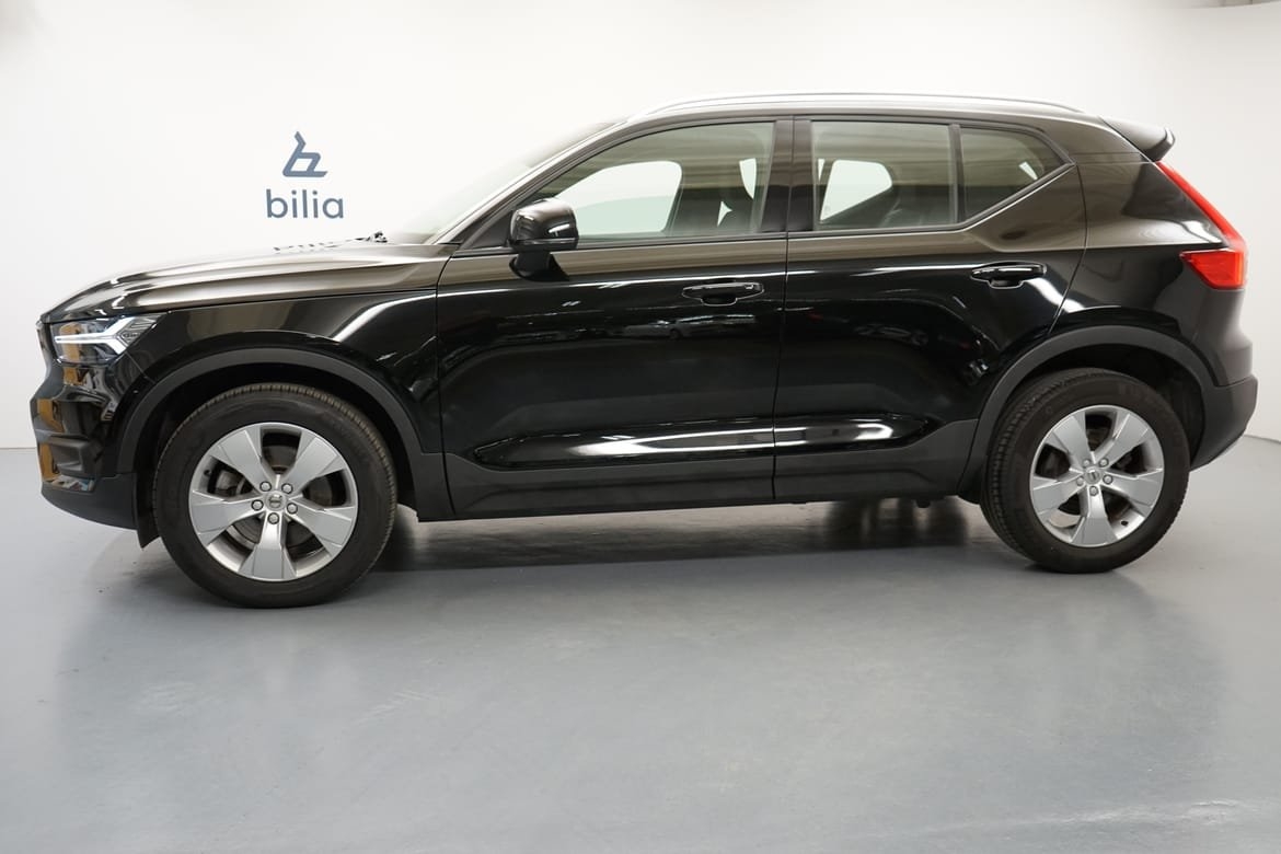 Volvo XC40 2021, photo 2/10
