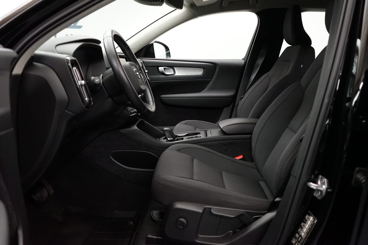 Volvo XC40 2021, photo 5/10