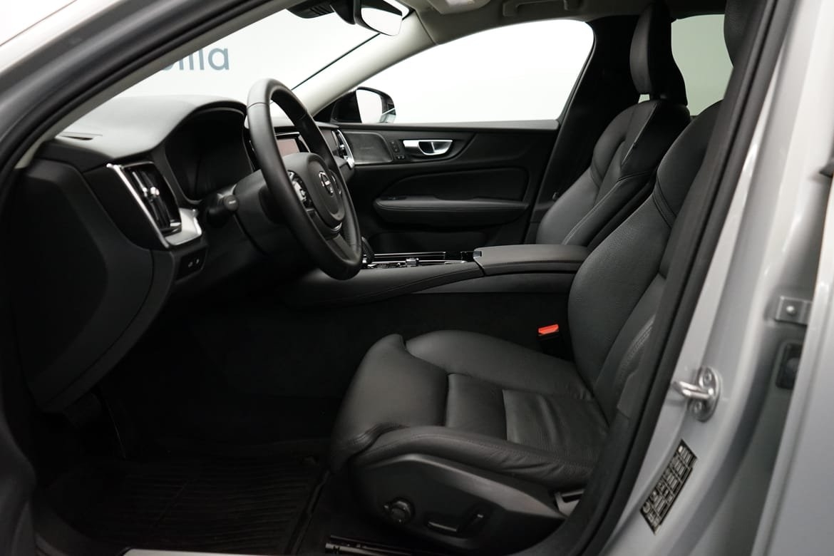 Volvo V60 T6 Plus Dark Nordic Edition 2025, bild 5/10