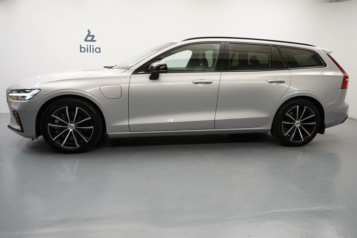 Volvo V60 T6 Plus Dark Nordic Edition 2025, bild 2/10
