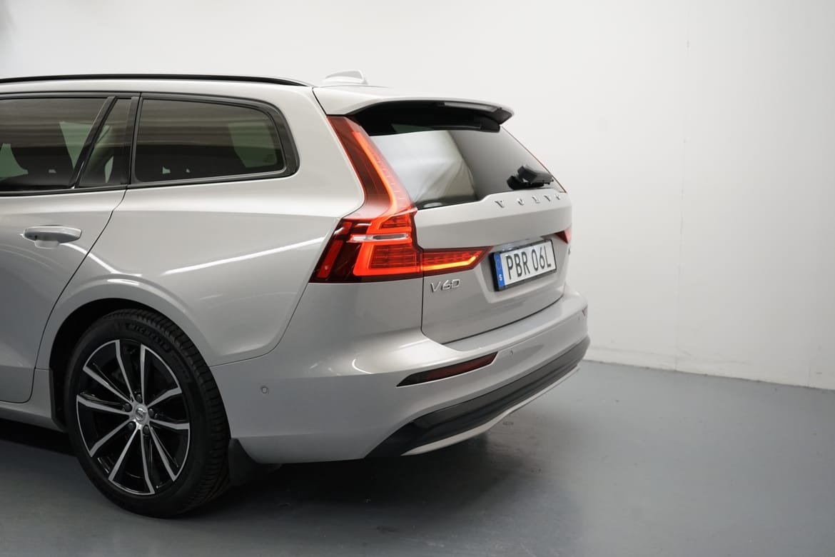 Volvo V60 T6 Plus Dark Nordic Edition 2025, bild 3/10