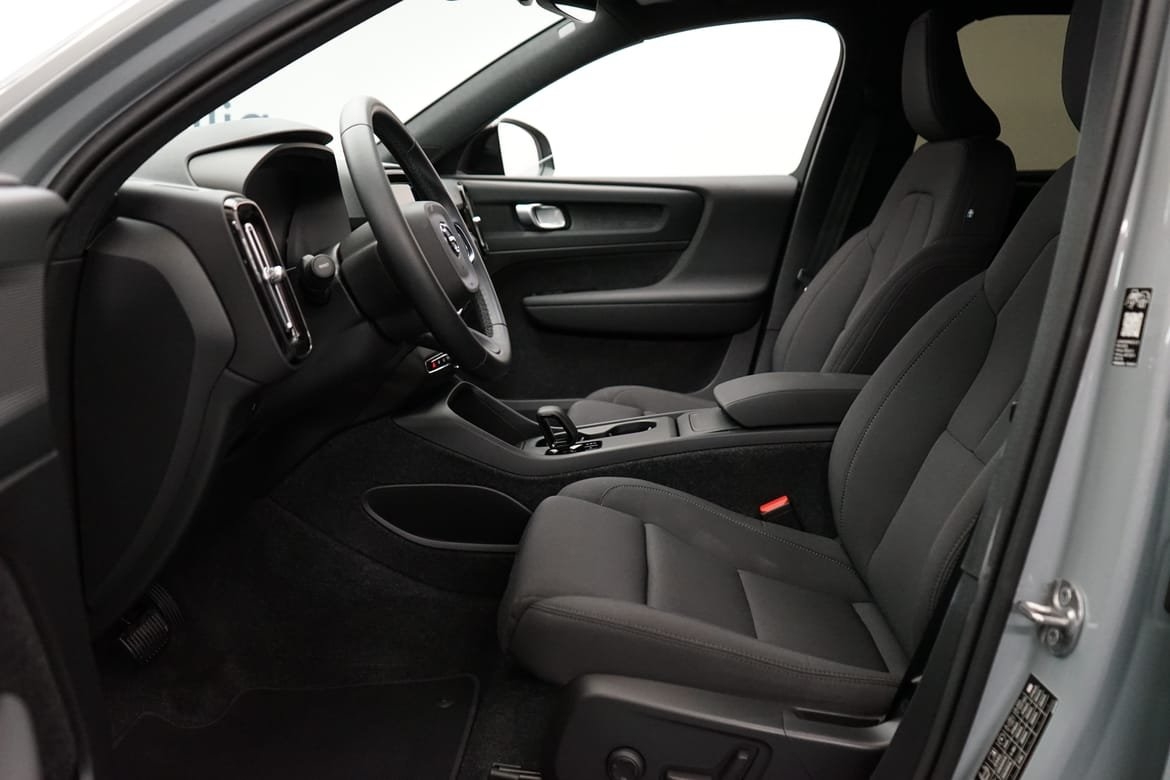 Volvo EX40 2026, bild 5/10