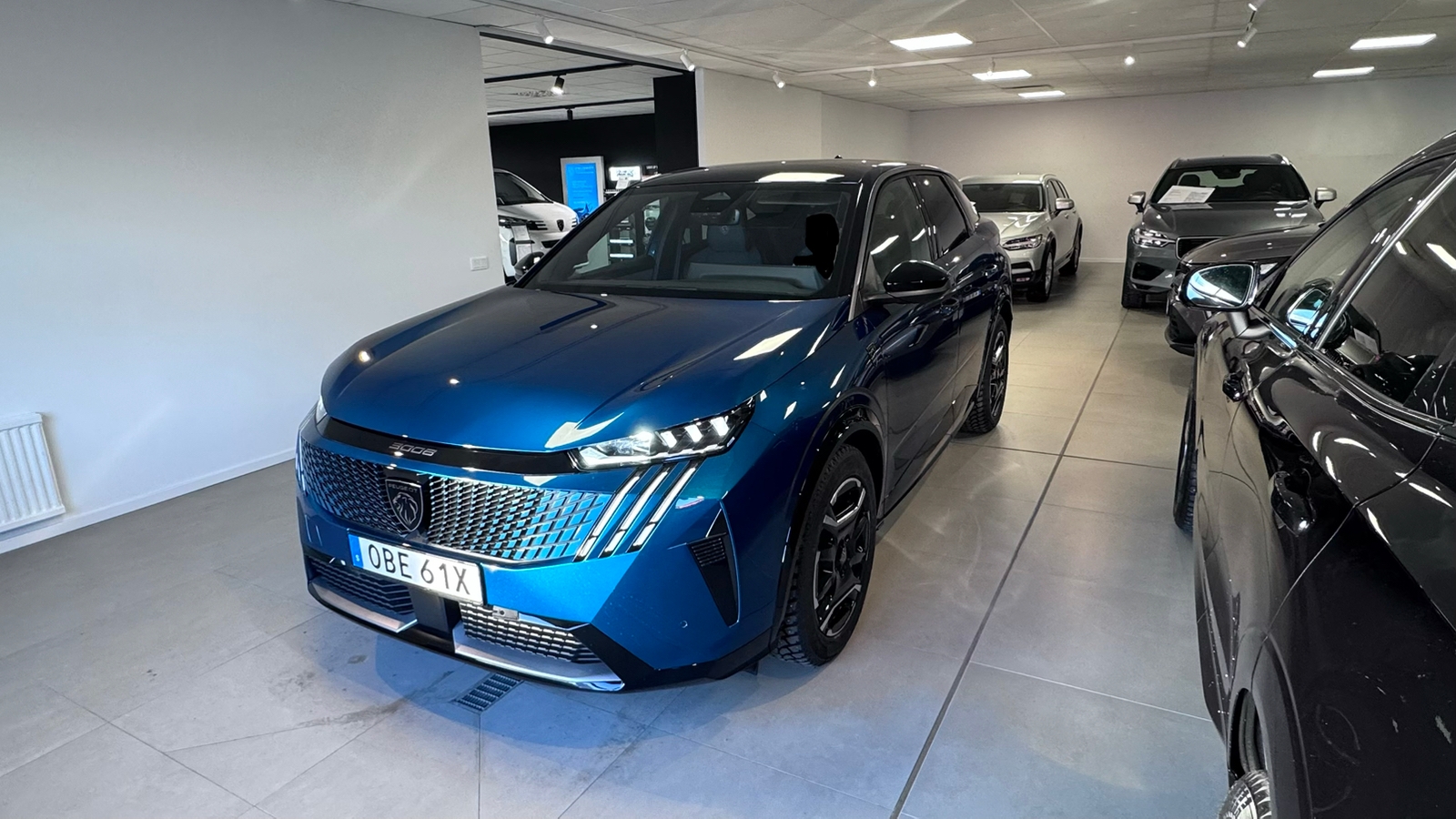 Peugeot e-3008