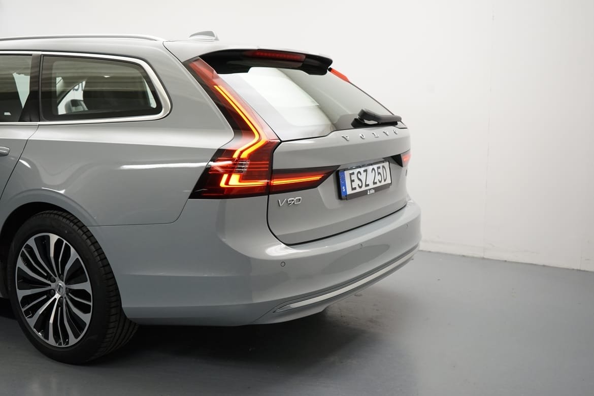 Volvo V90 2024, photo 3/10