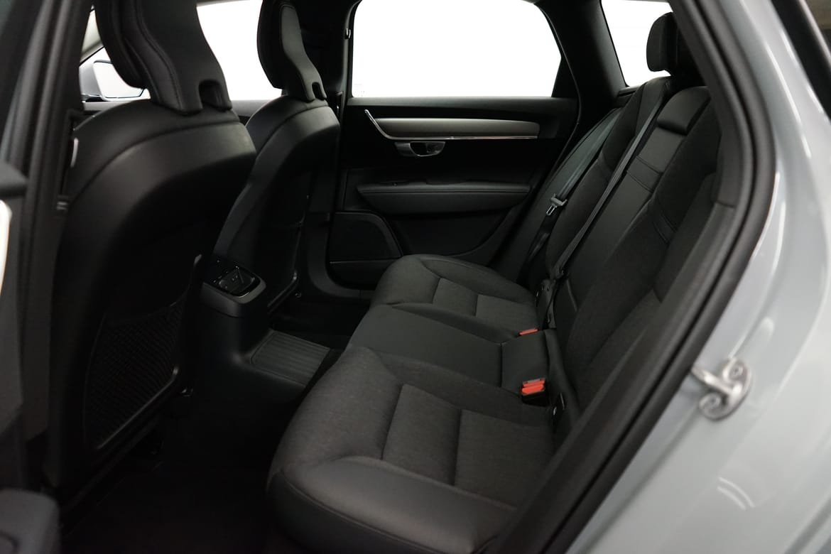 Volvo V90 2024, photo 7/10