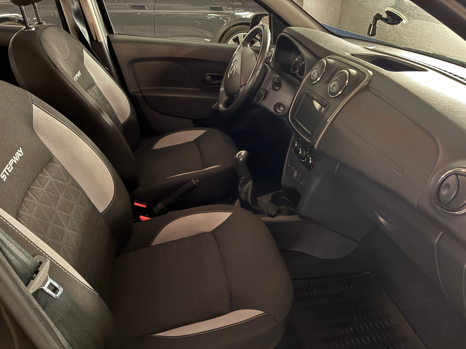 Dacia Sandero Stepway 2015, bild 7/10