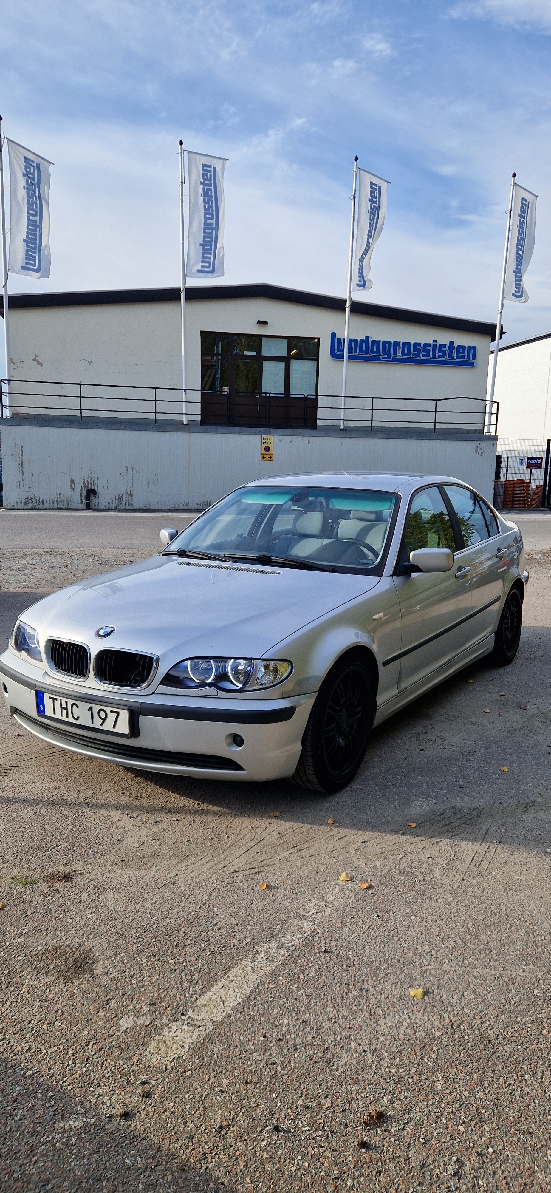 BMW 320