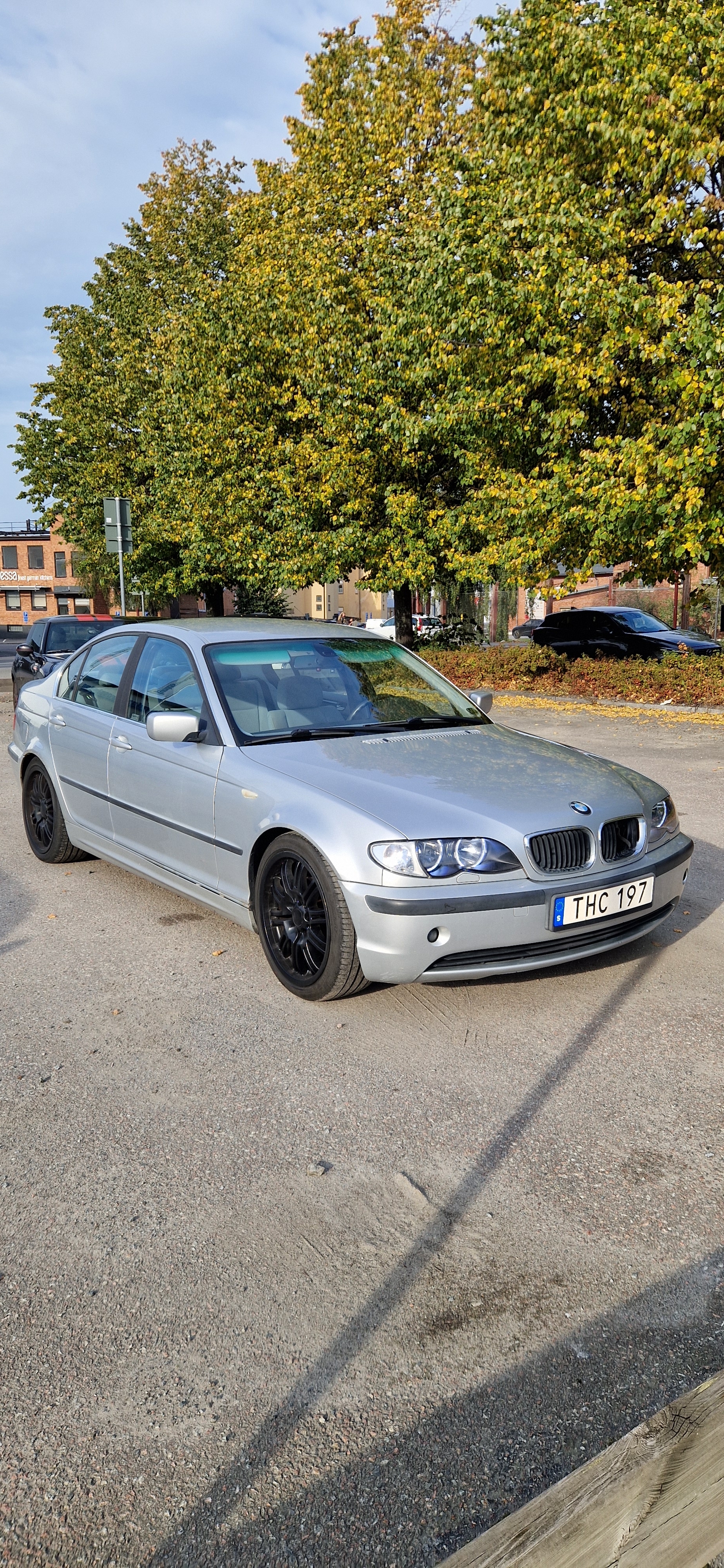BMW 320 i Sedan Manuell 2002, bild 2/7