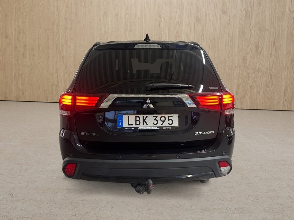 Mitsubishi Outlander 2.2 DI-D 2018, bild 4/10