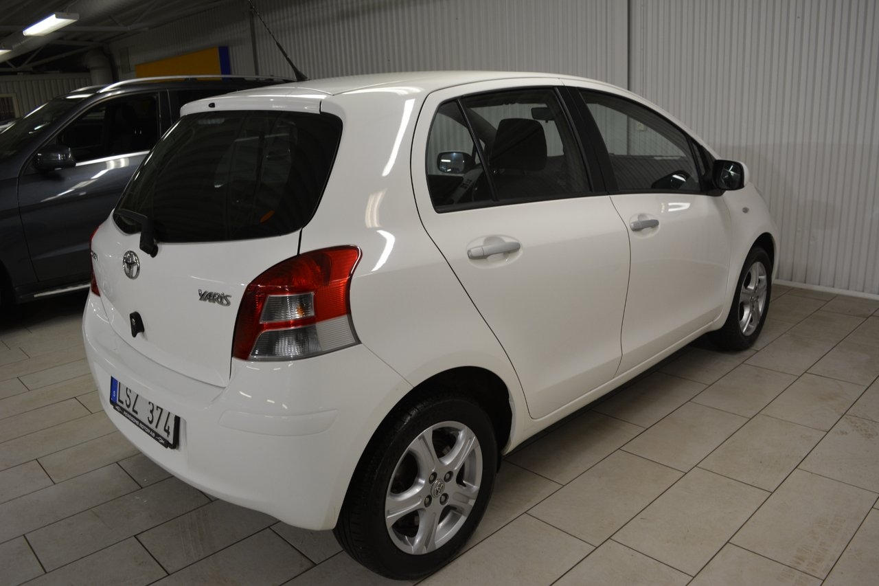 Toyota Yaris 1.0 2011, bild 6/10