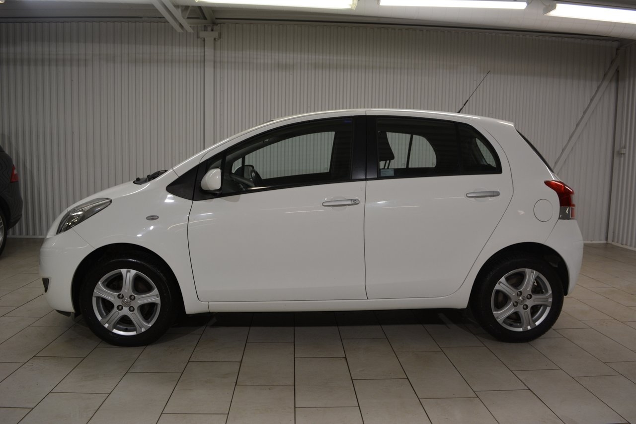Toyota Yaris 1.0 2011, bild 2/10