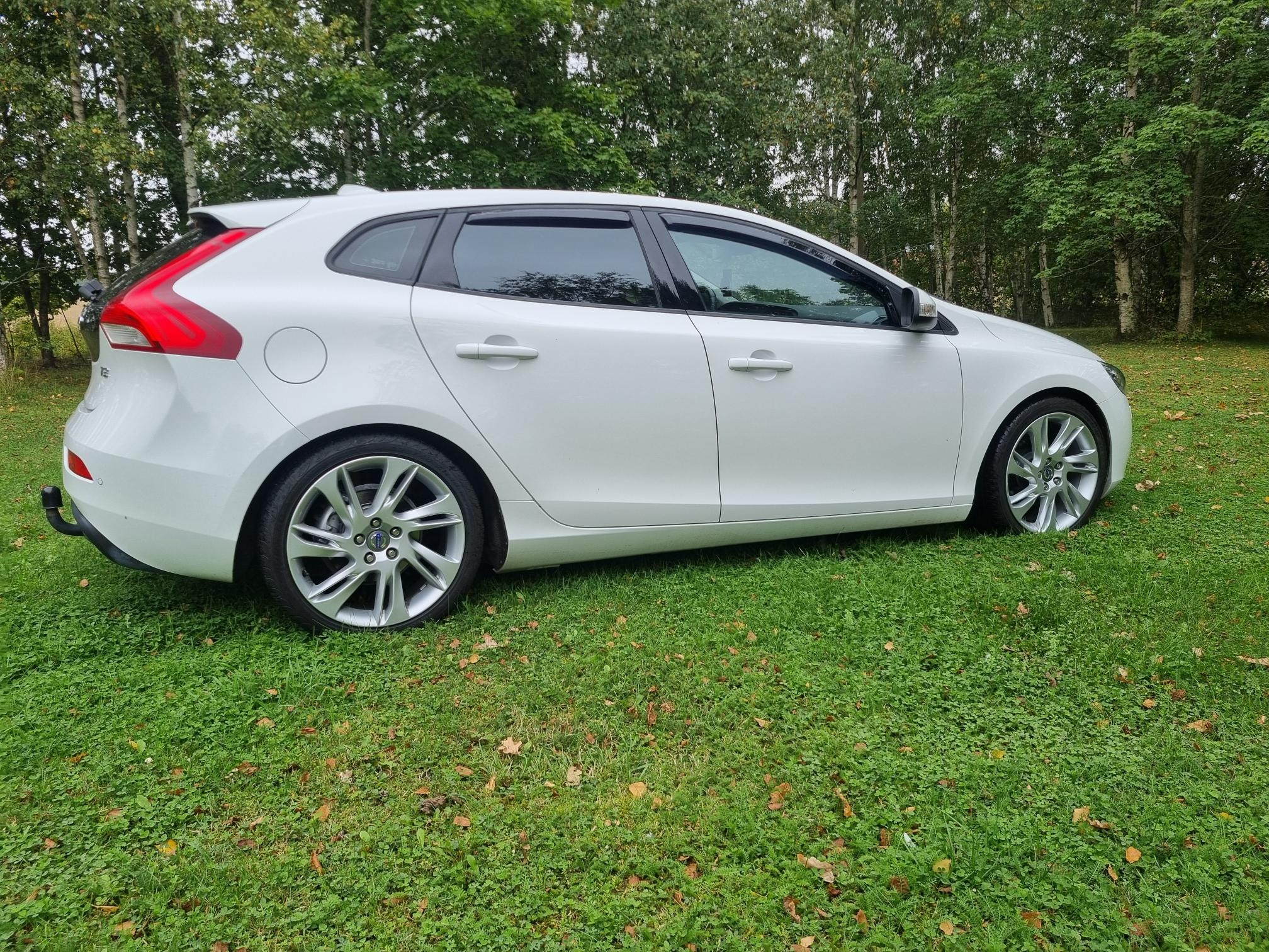 Volvo V40 T2 Manuell 2017, bild 2/10