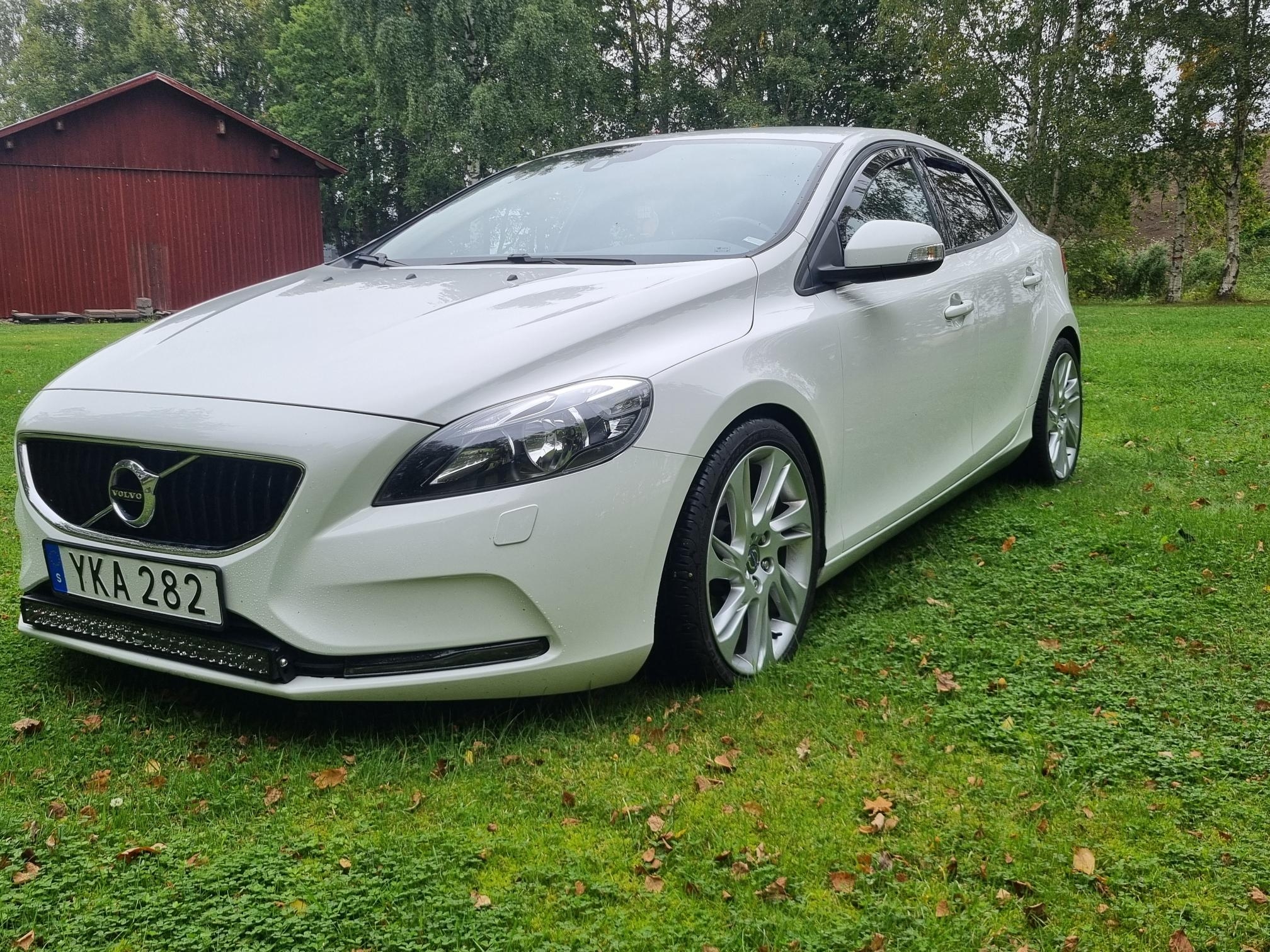 Volvo V40 T2 Manuell 2017, bild 5/10
