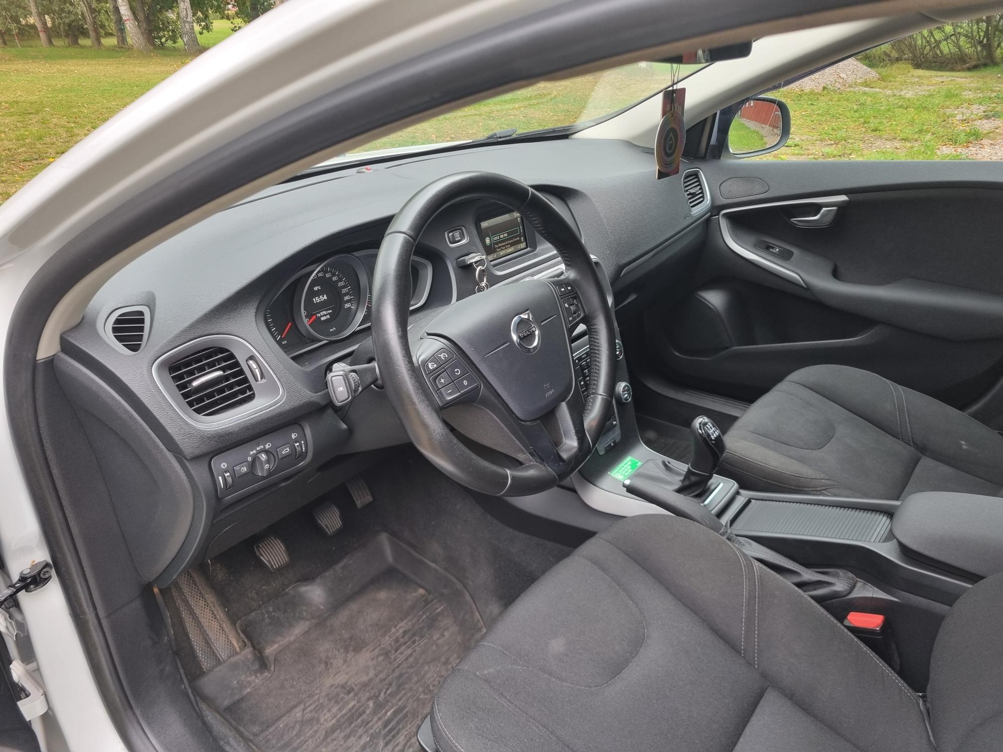Volvo V40 T2 Manuell 2017, bild 7/10
