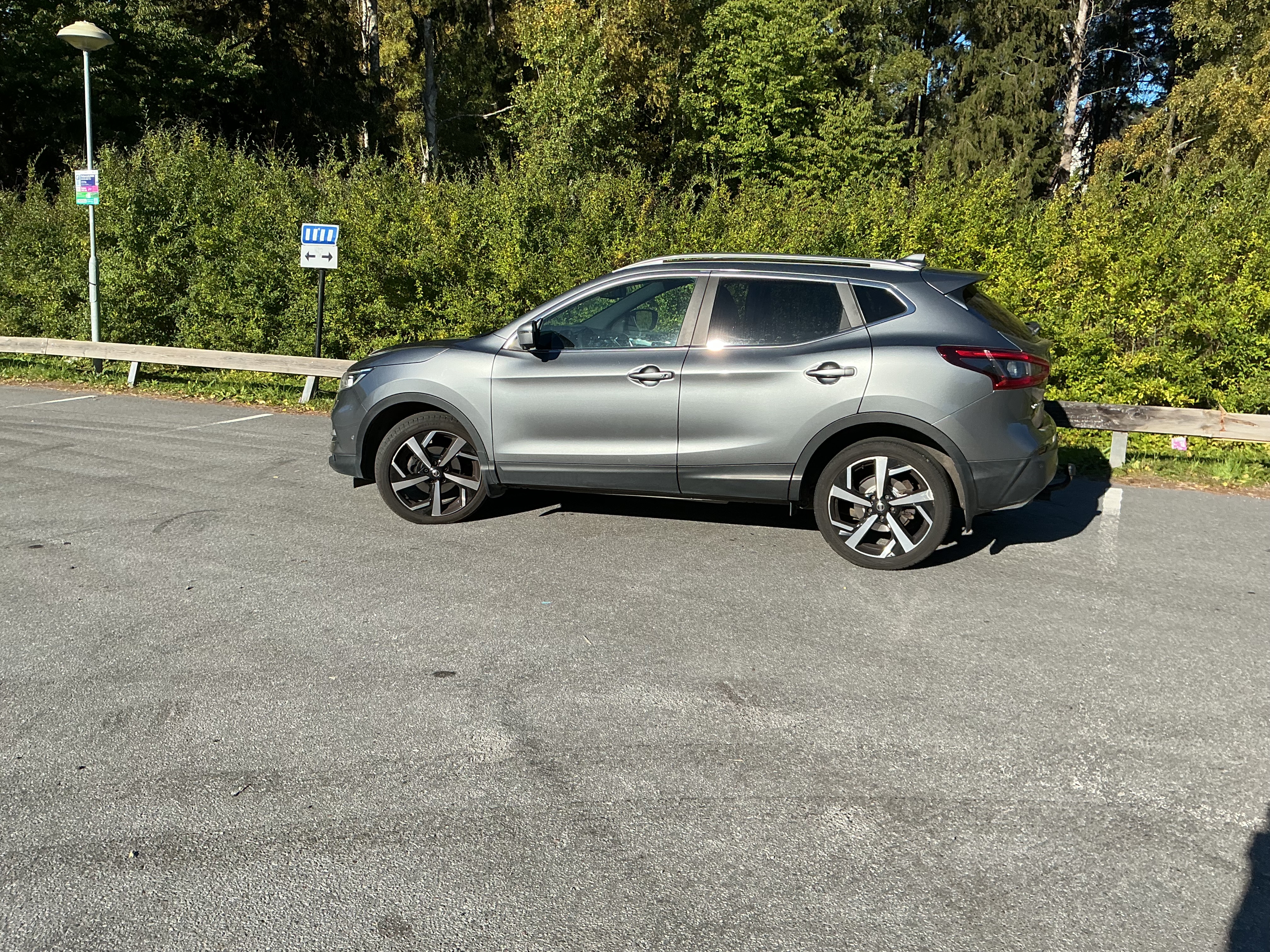 Nissan Qashqai 1.2 DIG-T XTRONIC-CVT 2018, bild 2/10