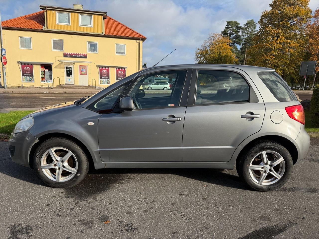 Suzuki SX4 1.6 DOHC 16V VVT Euro 5 2011, bild 2/7