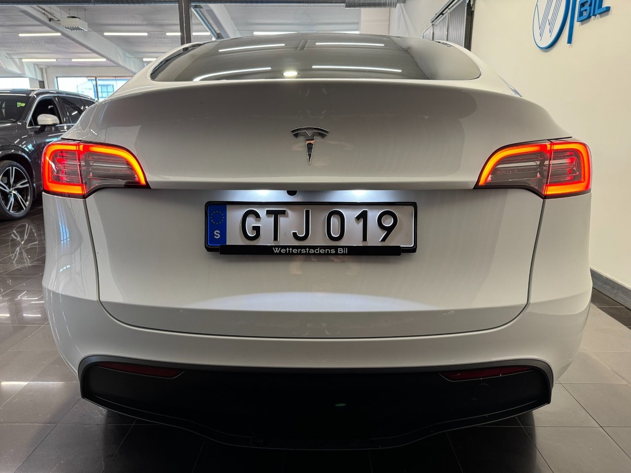 Tesla Model Y 2023, bild 7/10