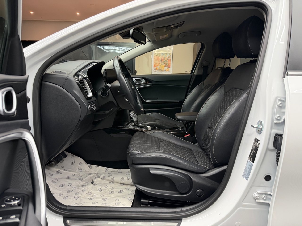 Kia XCeed 1.6 GDI Plug-in-Hybrid 2021, bild 3/28
