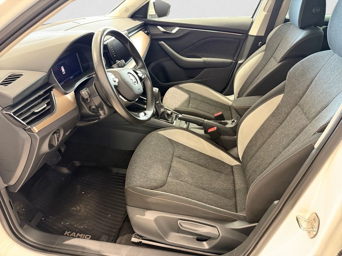 Skoda Kamiq 1.0 TSI Style 2023, bild 7/19