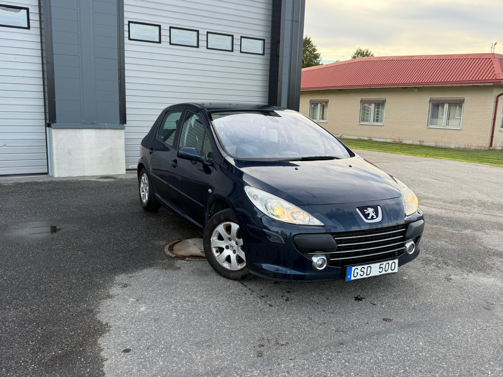 Peugeot 307 110 2008, bild 2/6