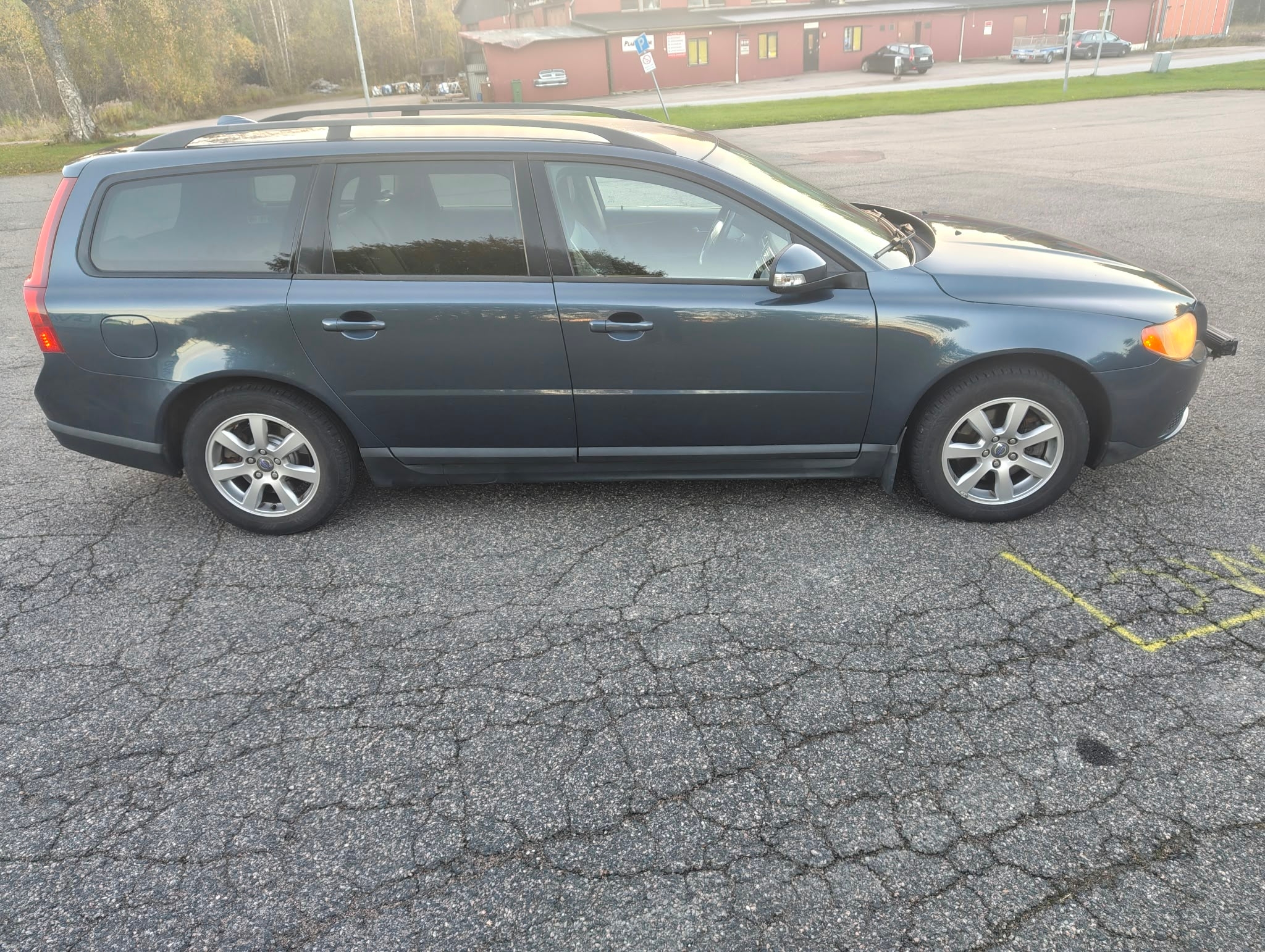 Volvo V70 2.0 2009, kuva 4/8