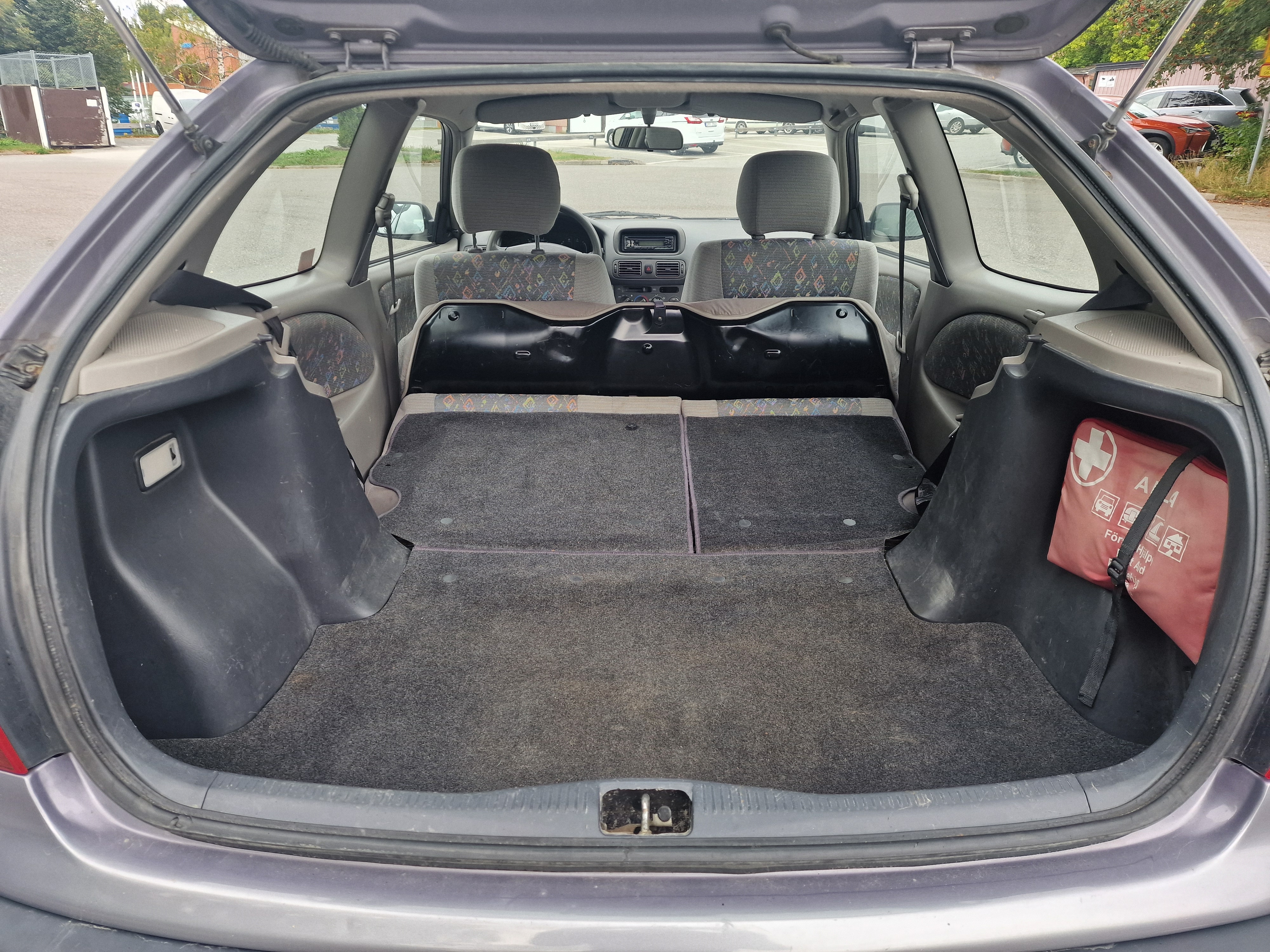 Toyota Corolla 1998, bild 7/8