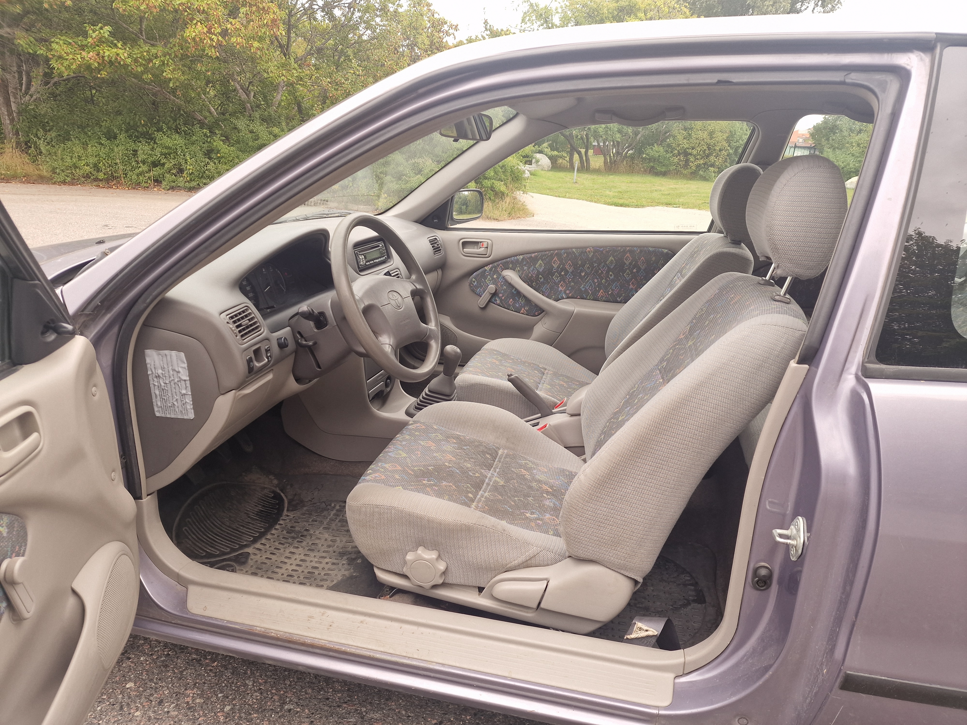 Toyota Corolla 1998, bild 3/8