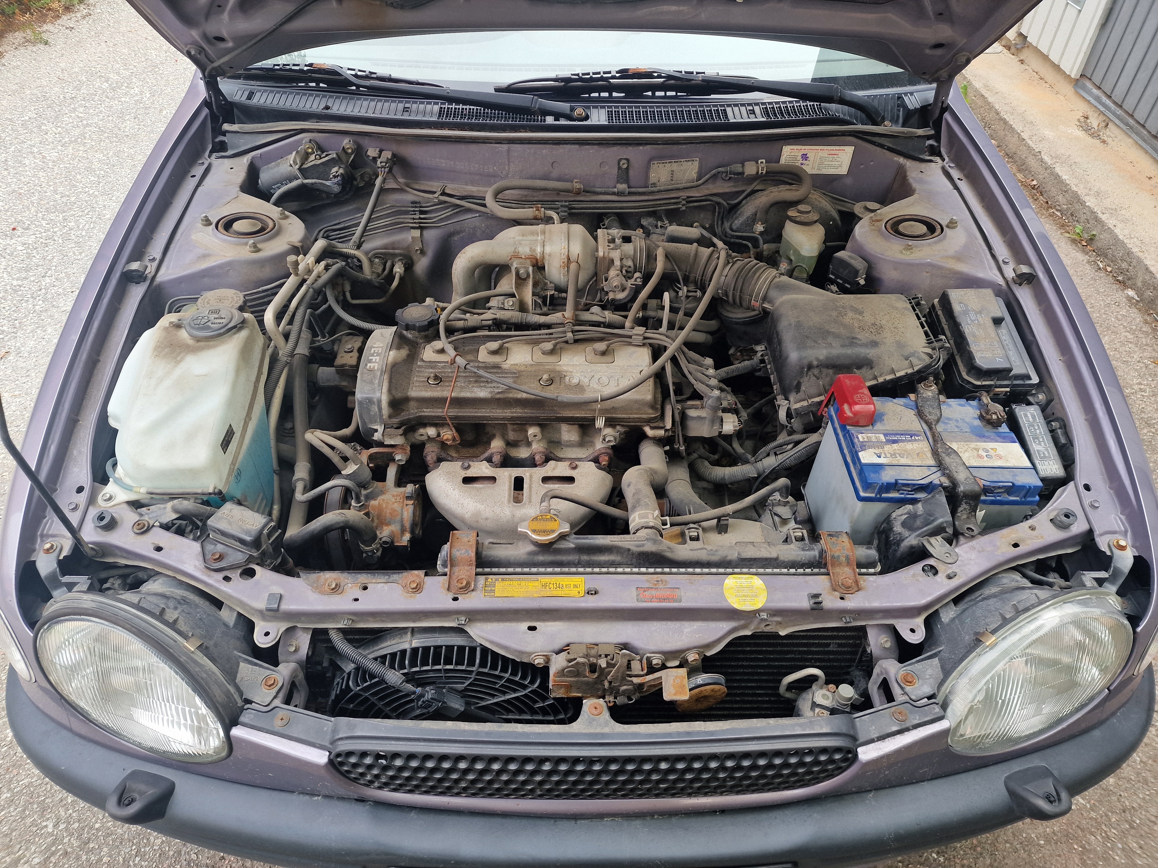 Toyota Corolla 1998, bild 8/8